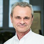 Dr. Matthias Scholz